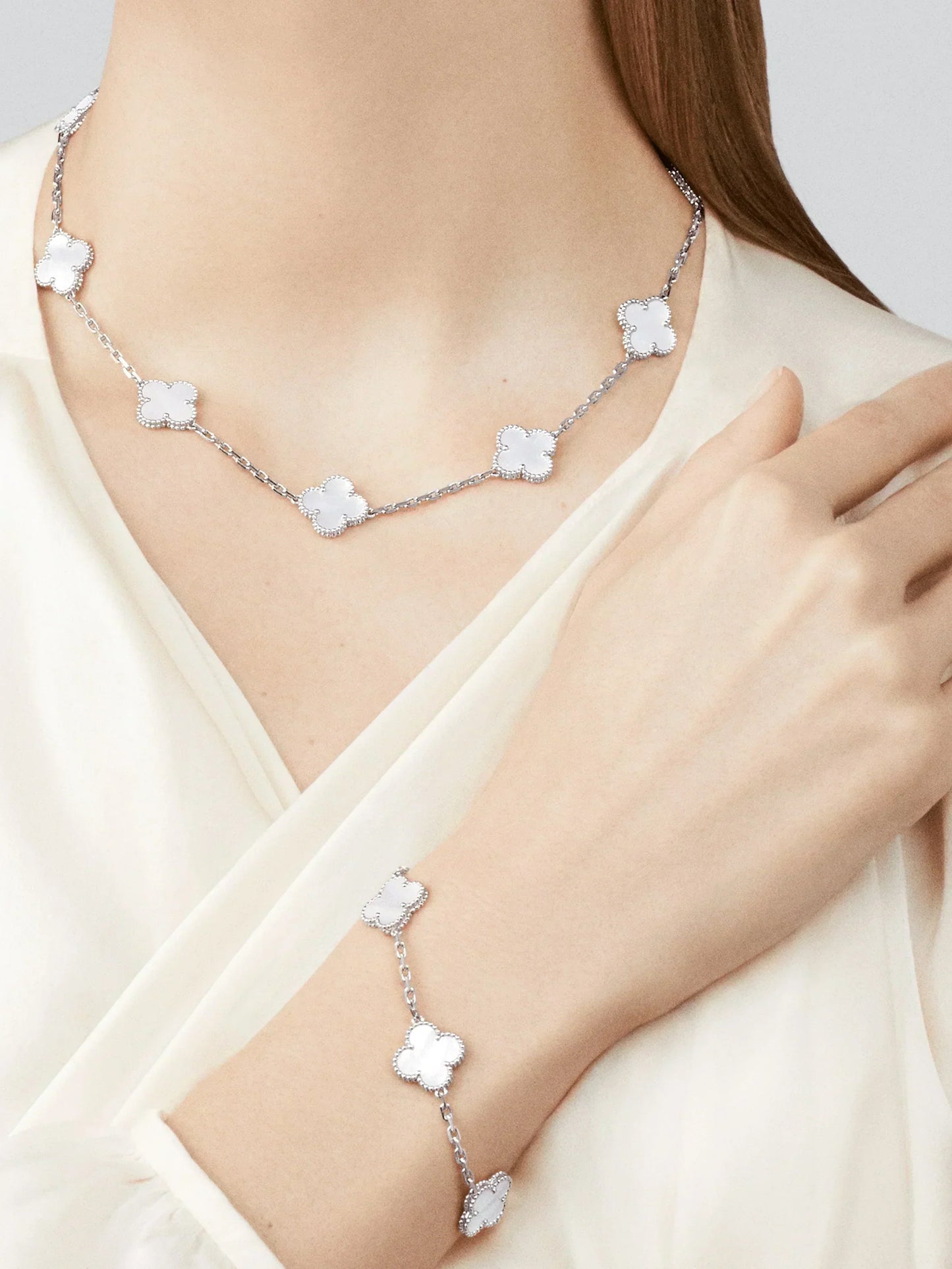 CLOVER | 10 Motiver Sølv Halskjede