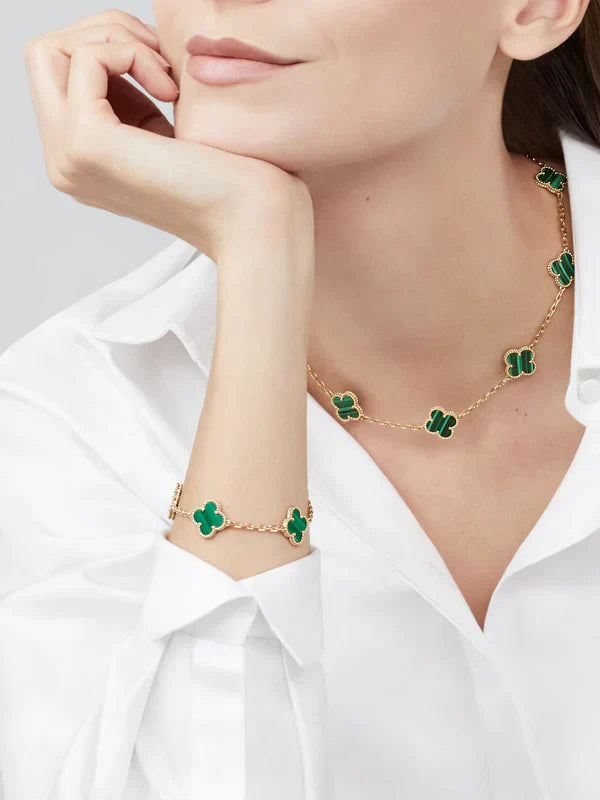 CLOVER | 10 Motiver Grønn Halskjede