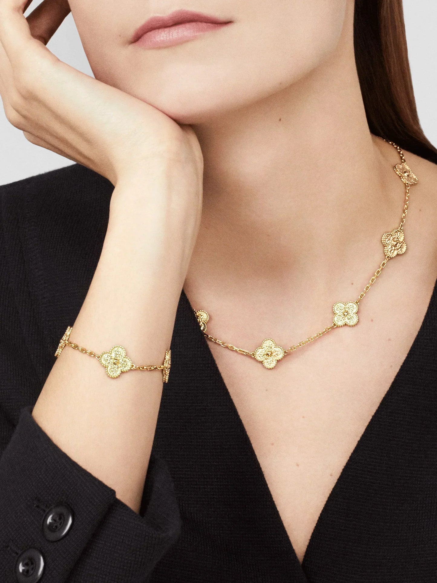 CLOVER | 10 Motive Gullhalskjede