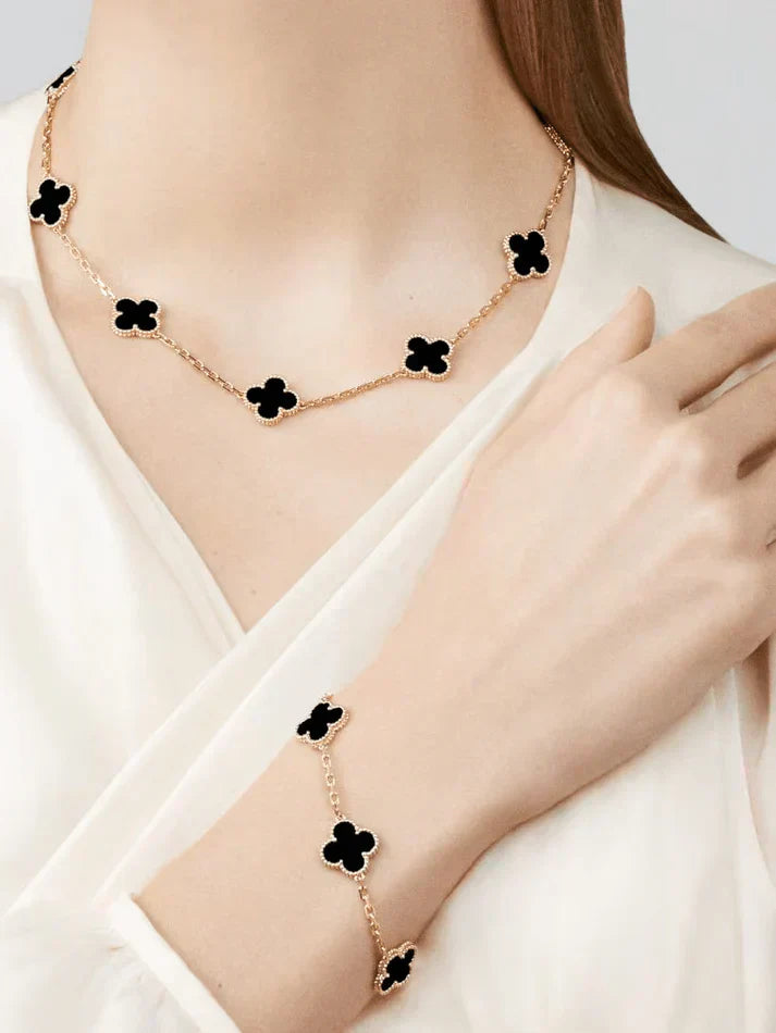 CLOVER | 10 Motiver Svart Halskjede
