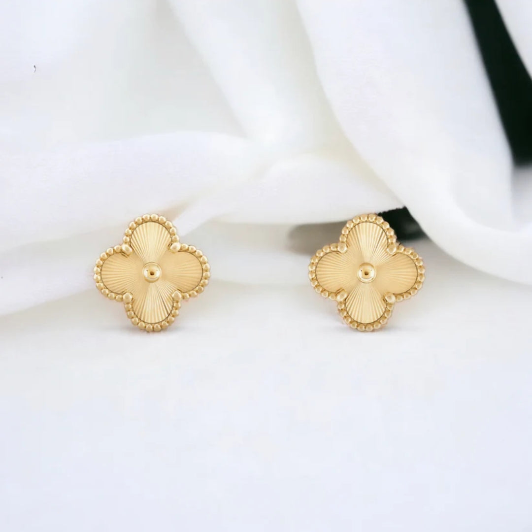 CLOVER | Gulløreringer