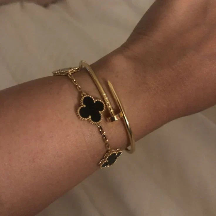 CLOVER | Svart/Gold Armbånd
