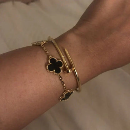 CLOVER | Svart/Gold Armbånd